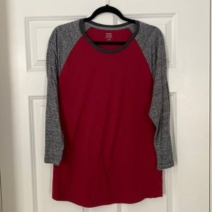 Red/Gray Old Navy 3/4 Sleeve